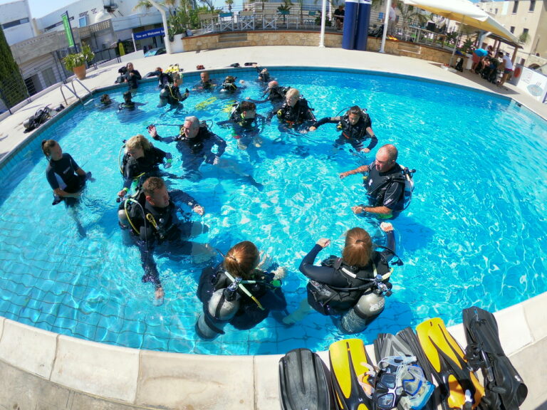 Discover Scuba 2 tank Go Pro - Open Water Diver to Instructor
